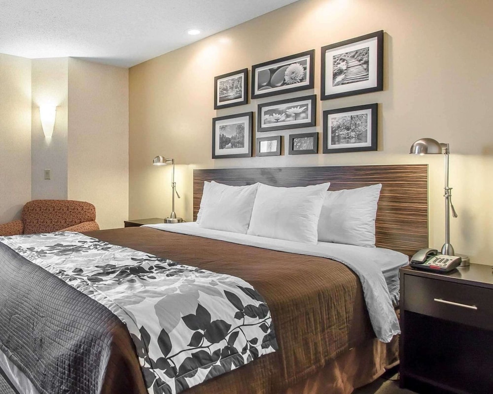 Sleep Inn Suites Green Bay Airport 9/36