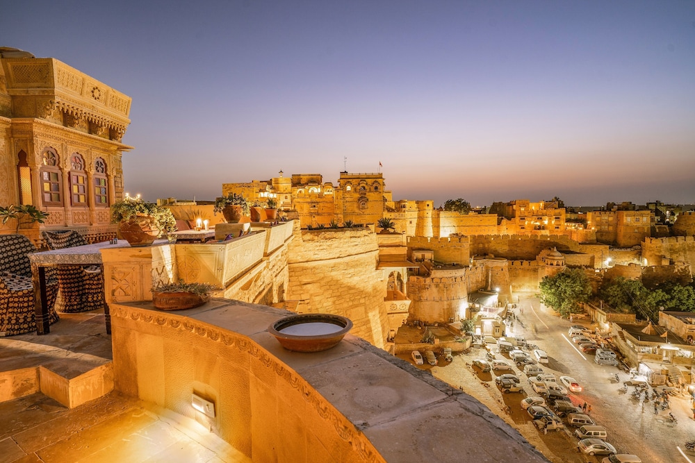 Garh Jaisal Haveli Hotel 30/37