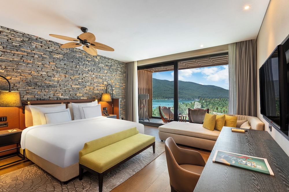 2 Bedrooms, Maki, Villa, King and Twin Beds