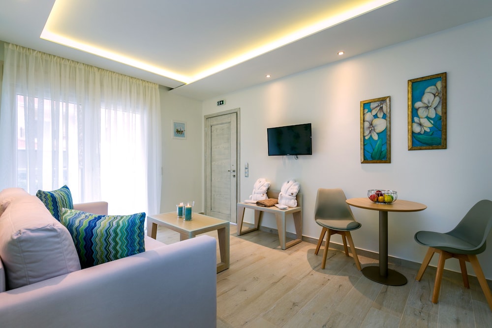 Lobelia Luxury Suites 21/50