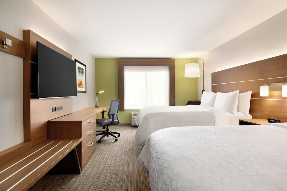 غرفة قياسية بسريرين كوين، Holiday Inn Express Hotel And Suites Merced 2/7