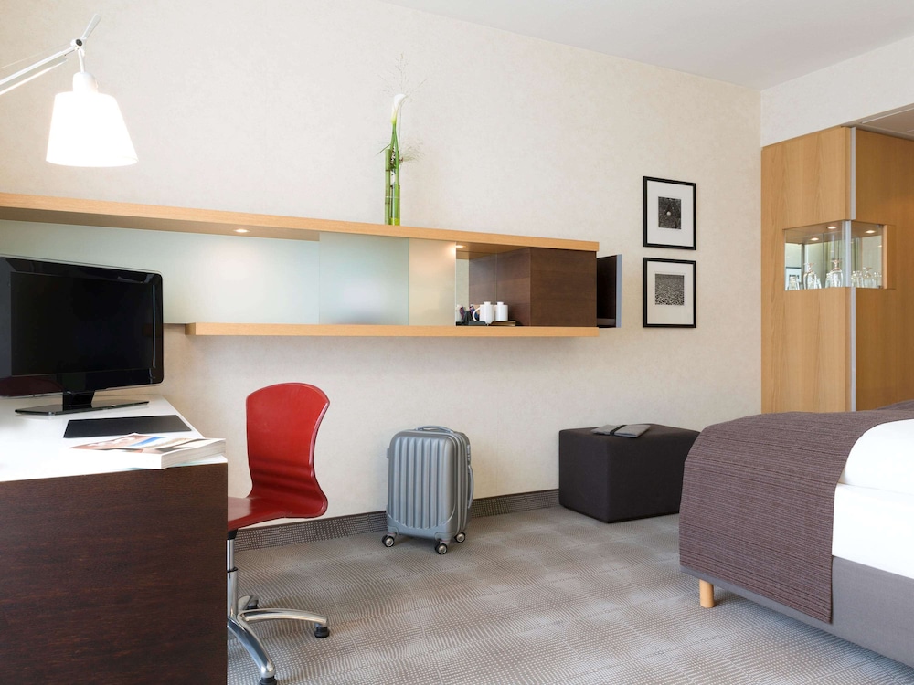 NOVOTEL KARLSRUHE CITY 9/80