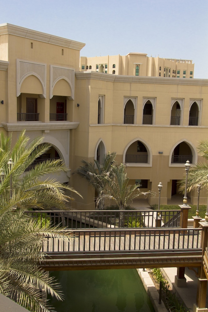 Shangri La Qaryat Al Beri 77/77