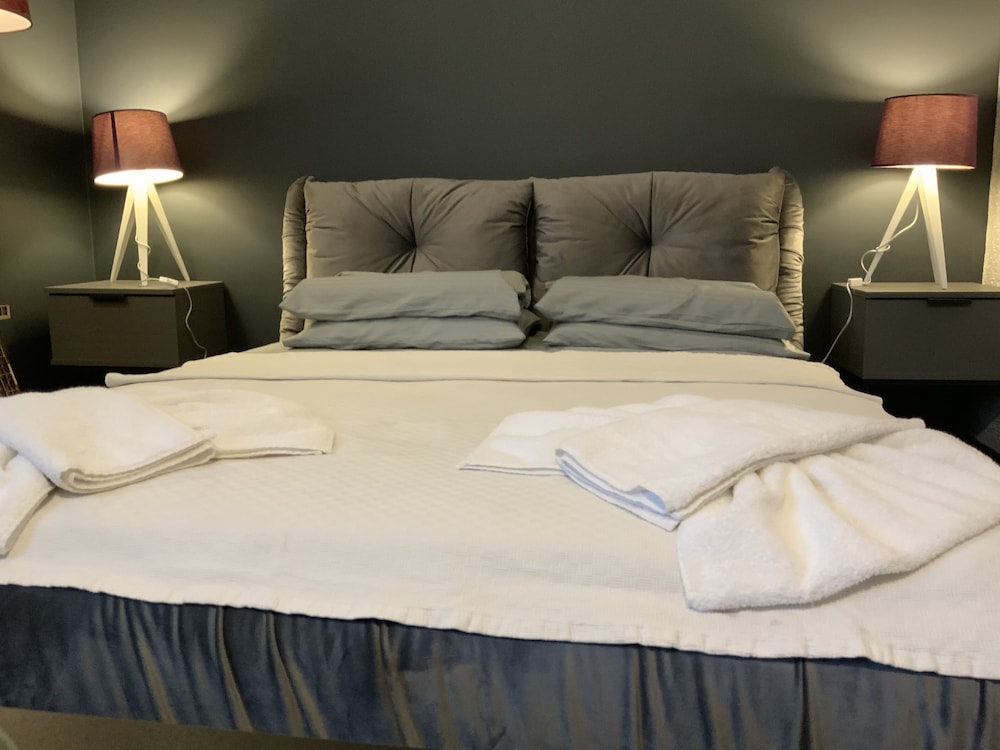 Eva Otel 36/50