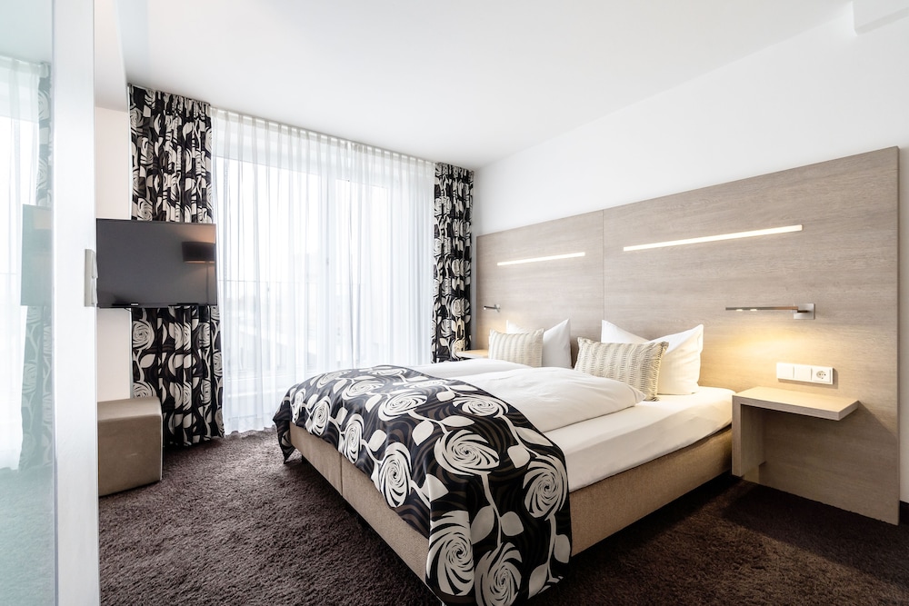 Hotel Demas City 30/72