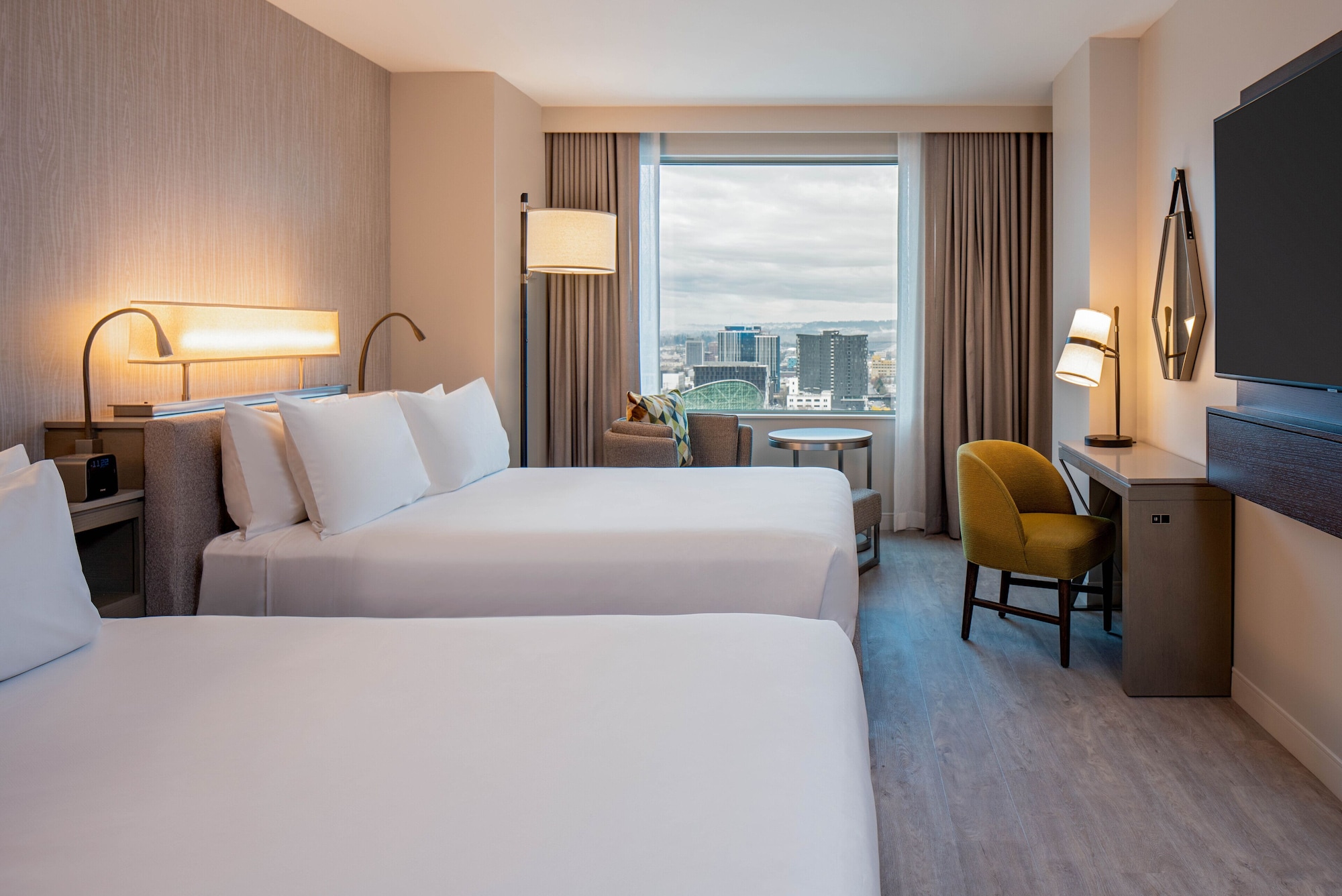 Room, 2 Queen Beds, City and River View