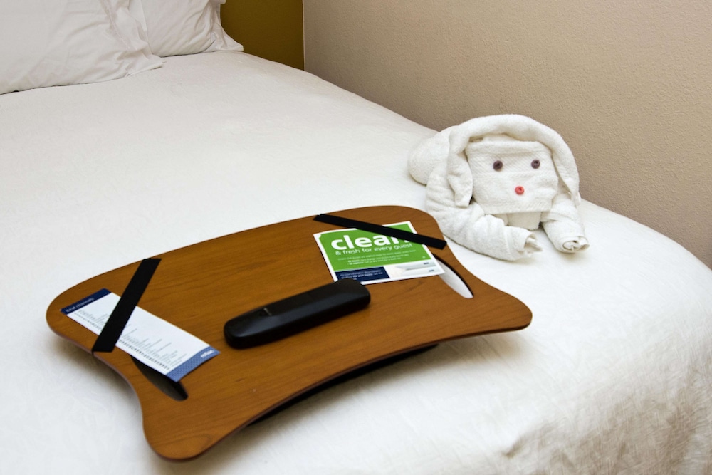 HAMPTON INN AND SUITES ORLANDO INTERNATIONAL DRIVE NORTH, FL photo4