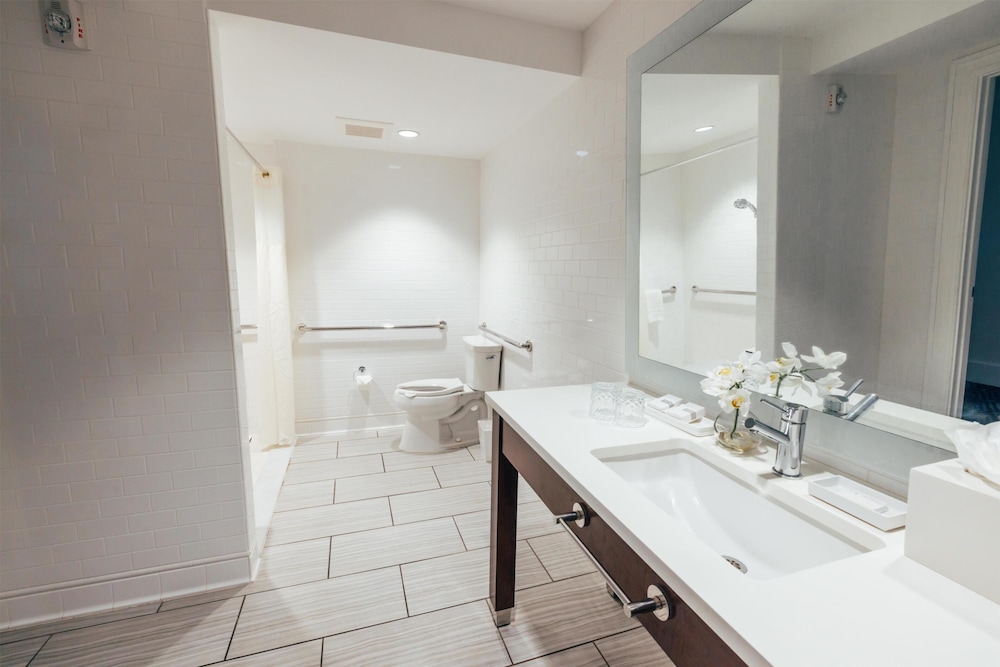 Hilton Key West Resort & Marina 73/74