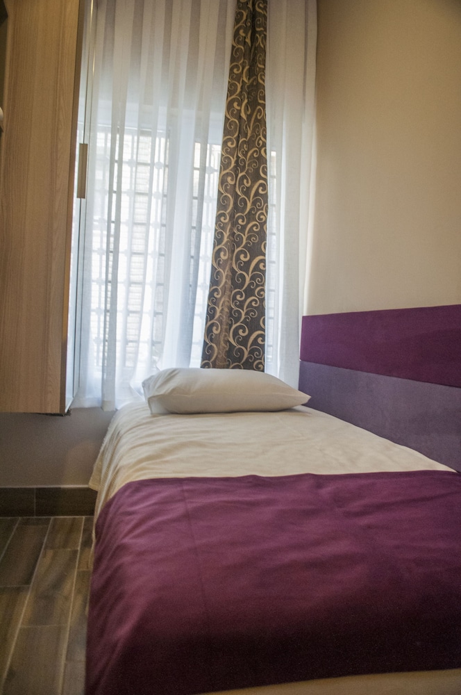Apart 57 Taksim Harbiye 5/24