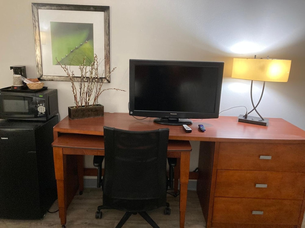 ECONO LODGE AND SUITES(Orange - TX) 41/53