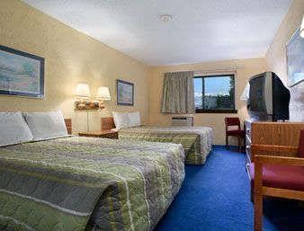 Knights Inn Davenport 3/15