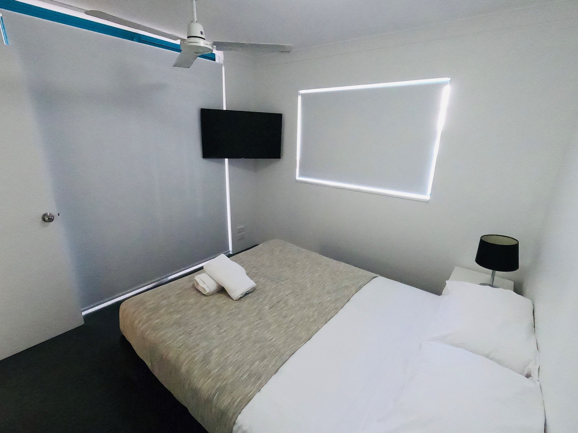 شقة سوبيريور بسرير كوين مع أريكة، Aruba Surf Resort 4/7