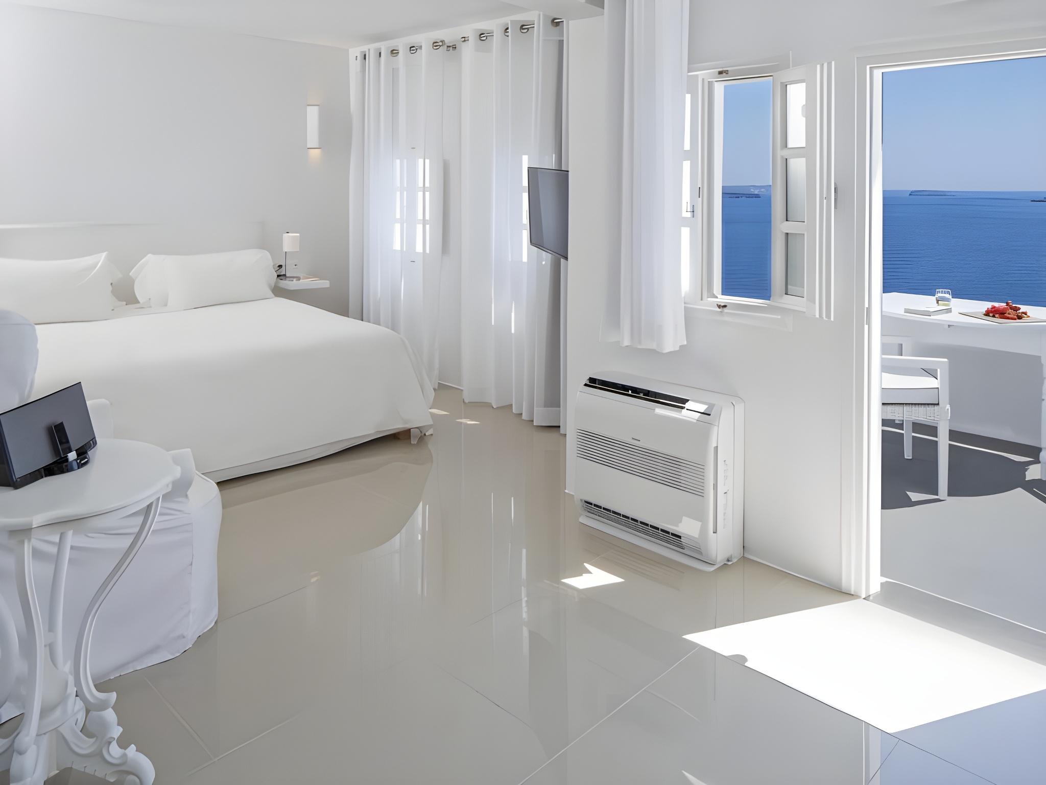 Junior Suite, Caldera View