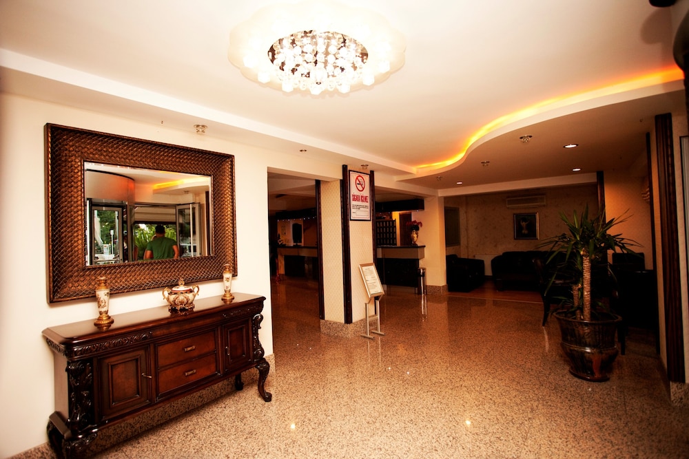 Lobby at Duqqan Deluxe Hotel, KUSADASI