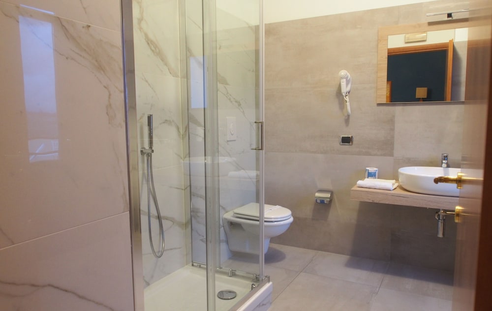 Bel Sito Hotel Le Due Torri 43/47
