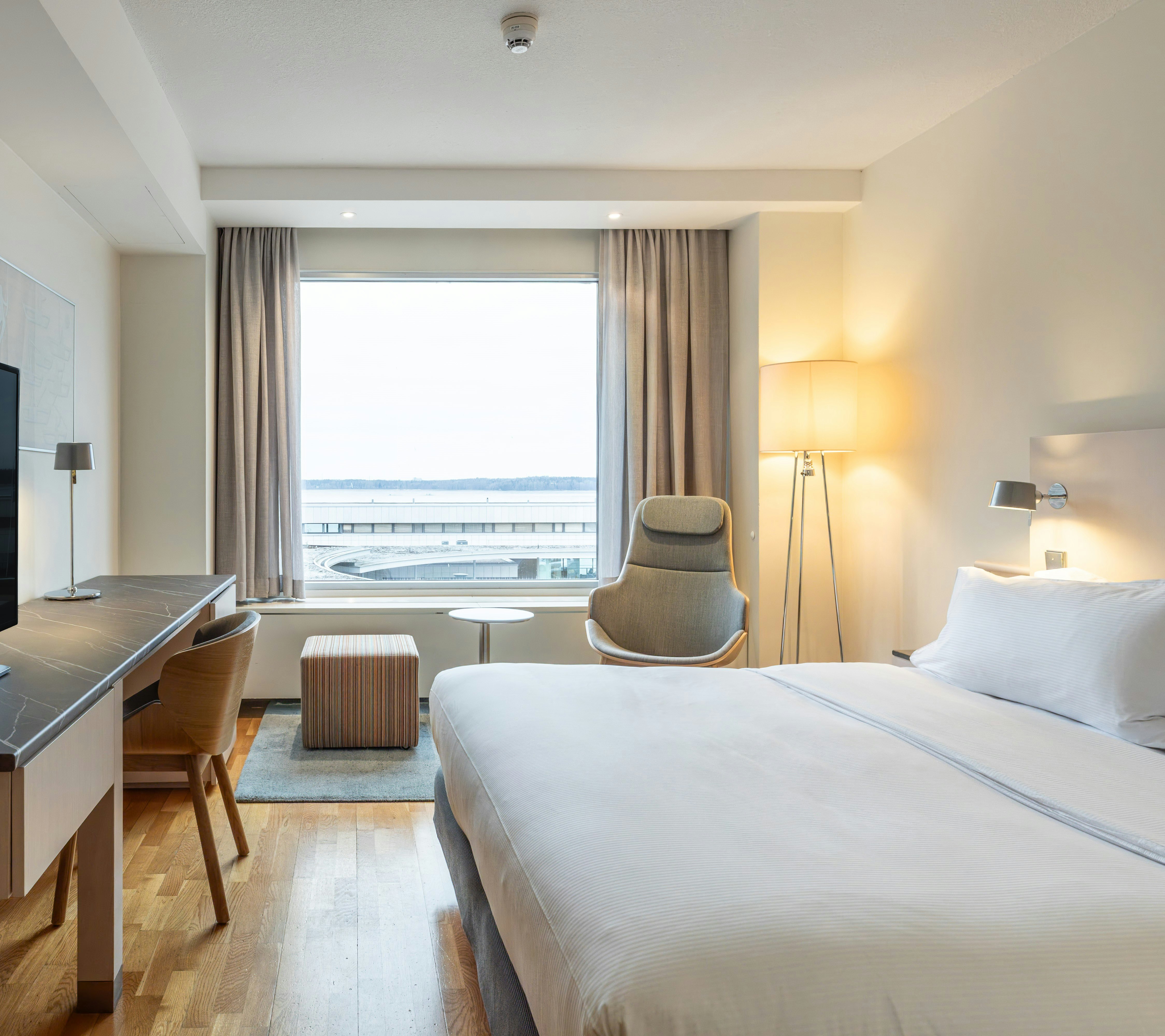 ROOM, KING BED, PARK VIEW