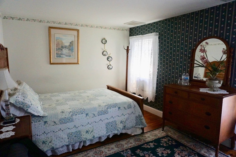 Old Orchard Beach Inn 13/79