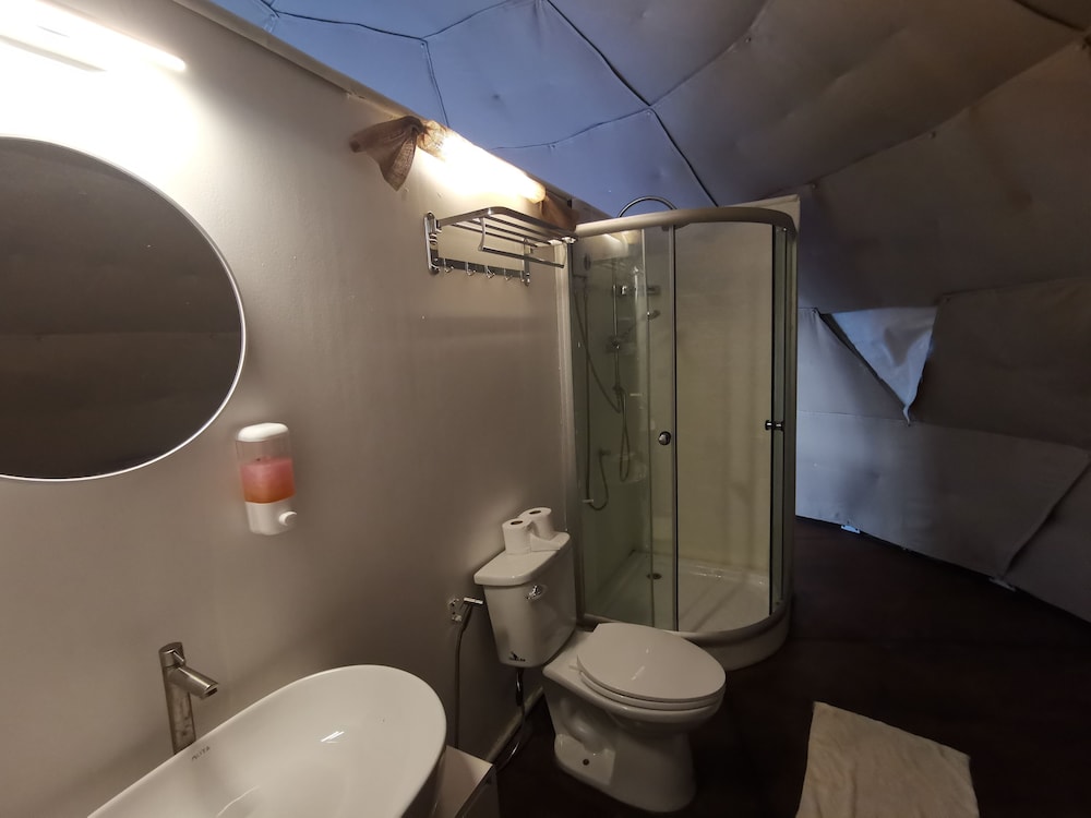 Eco Lanta Hideaway Beach Resort 42/44