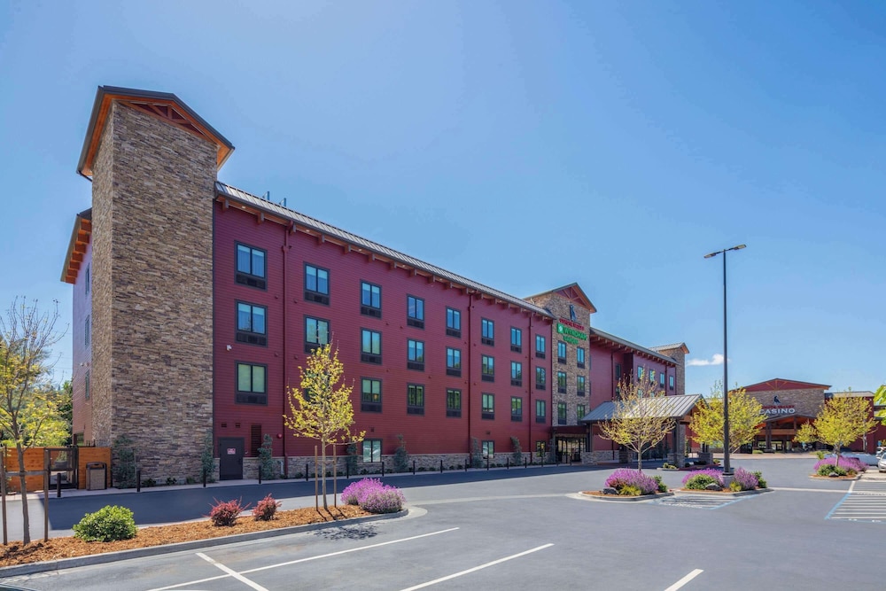 Wyndham Garden Redwood Valley/Ukiah 2/50