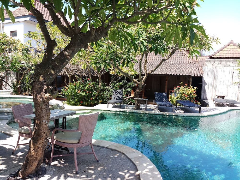Classic Beach Villas 37/50