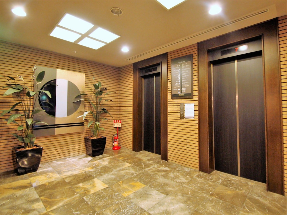 swimming pool spa