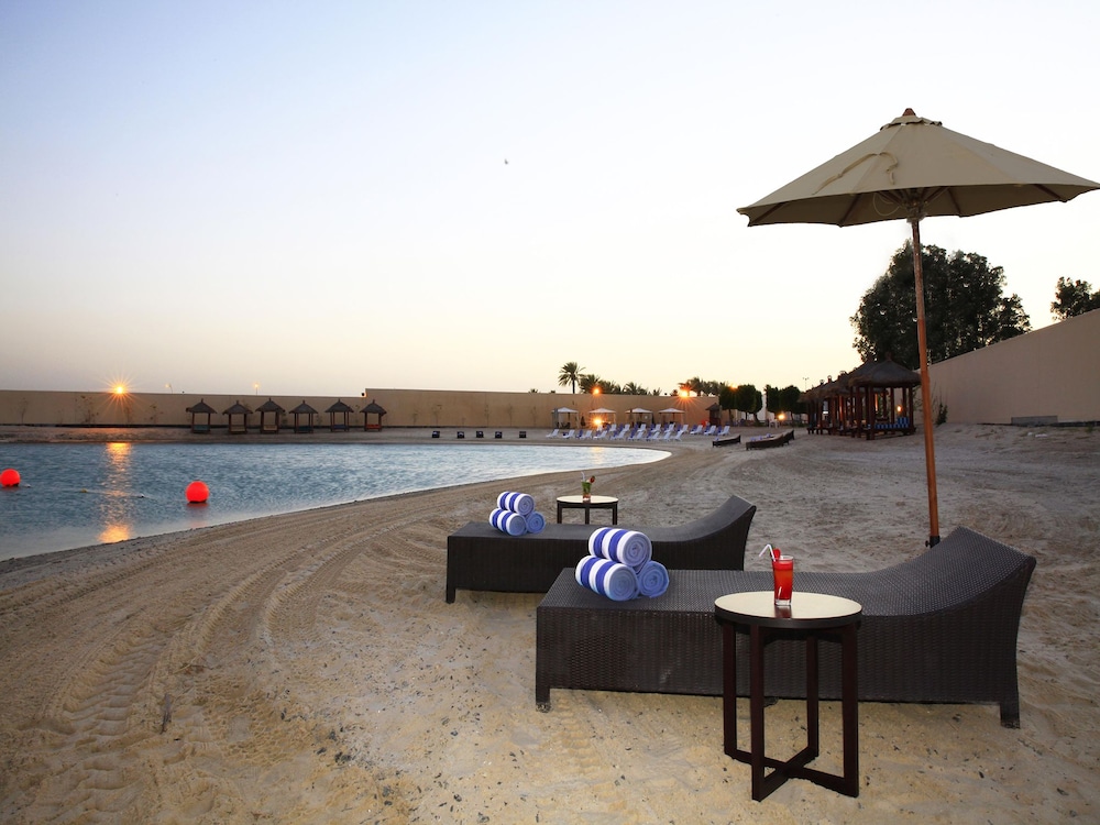 Dana Beach Resort Al Khobar 47/50