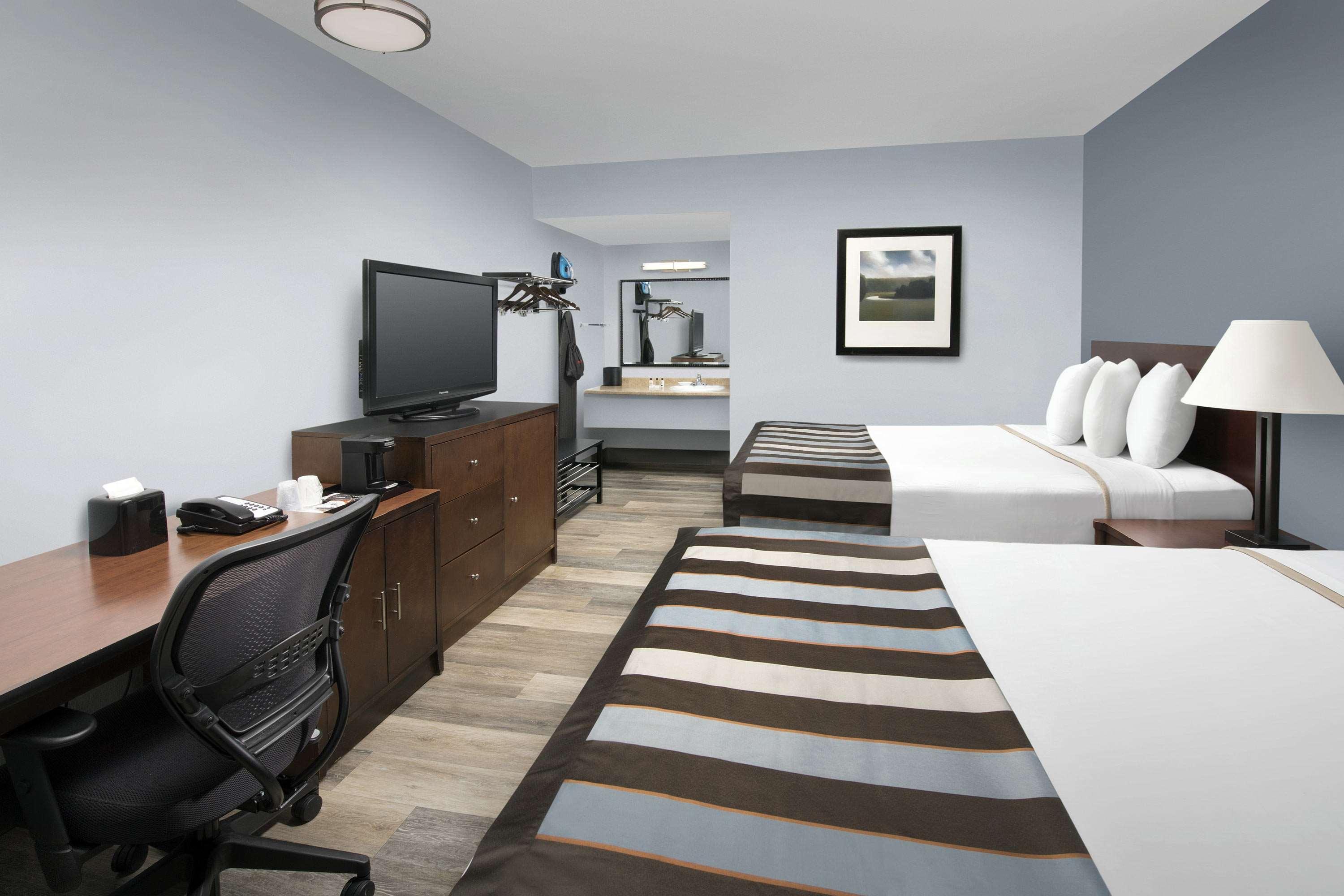 Ivy City Hotel 26/33