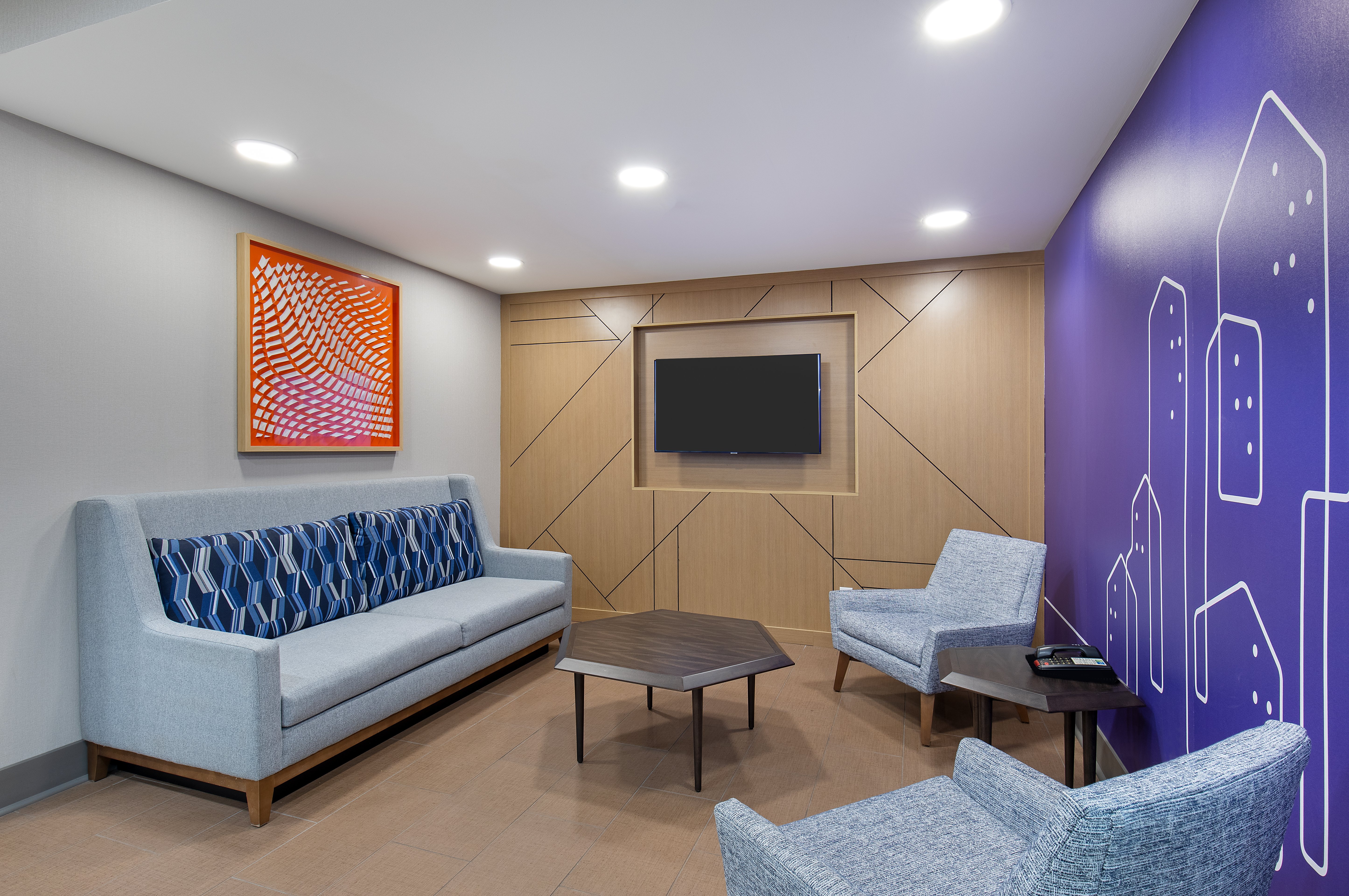 Holiday Inn Express Hurricane Mills Waverly 49/62