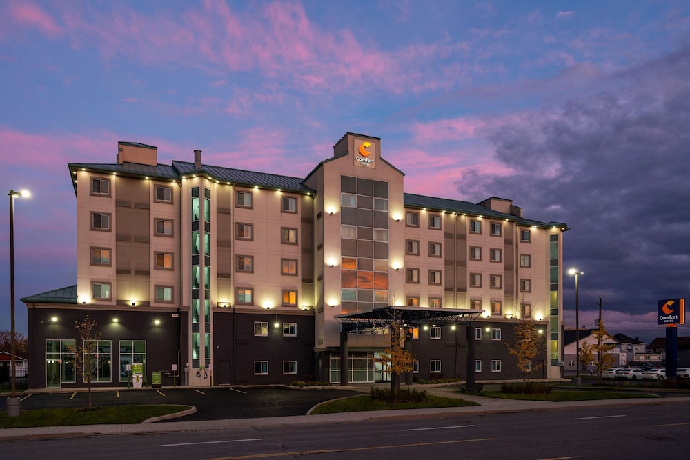 Comfort Hotel Niagara Falls 3/44