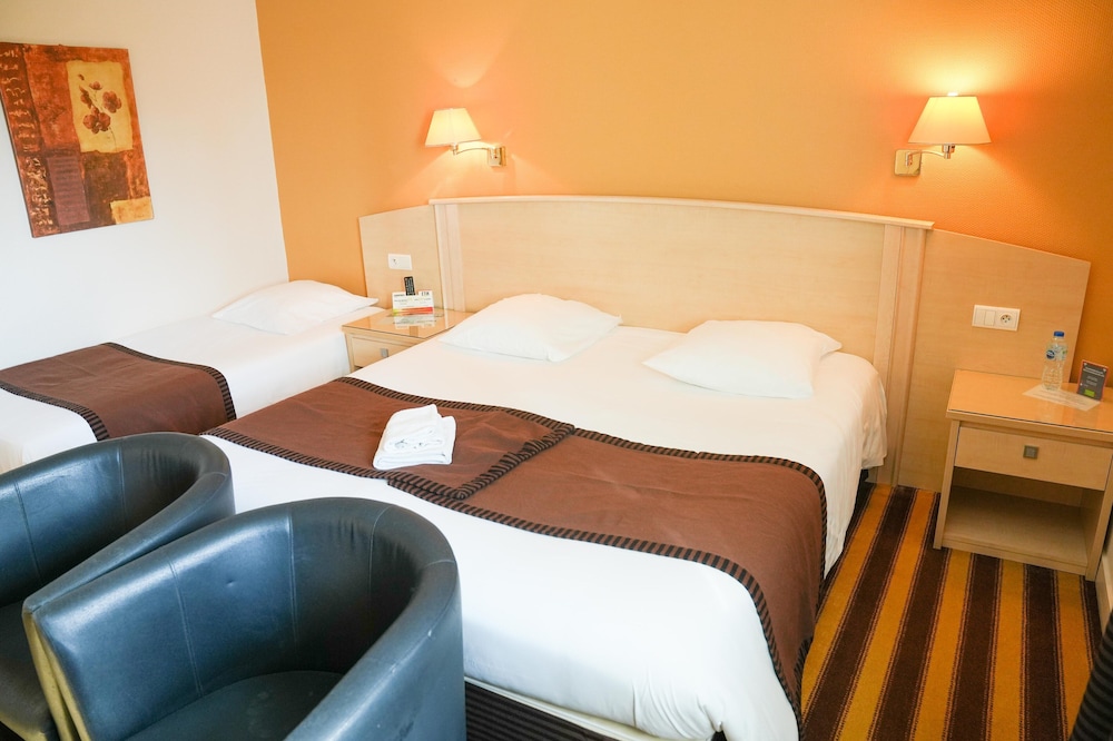 Logis Hotel L'Abreuvoir 11/50