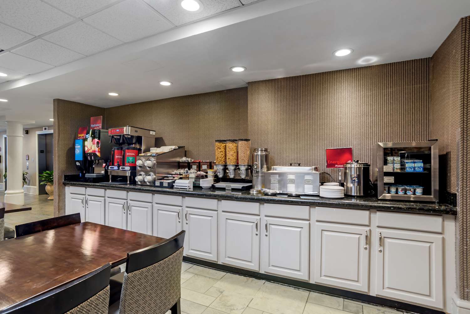 Best Western Plus St. Christopher Hotel 39/49