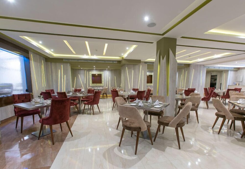 Hotel Madaure 43/58