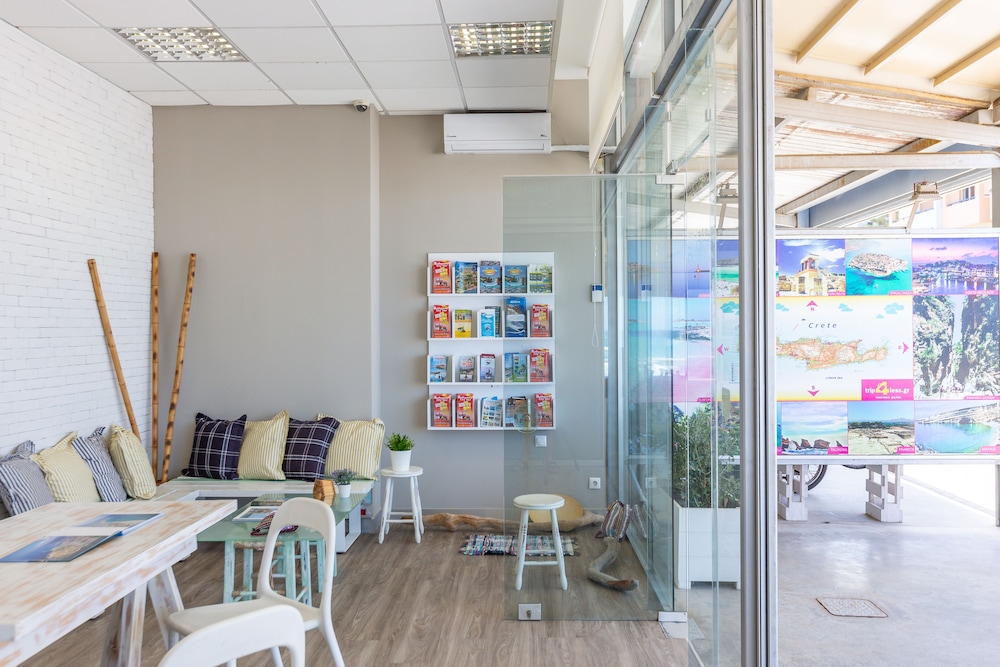 Meltemi Coast Suites 40/68