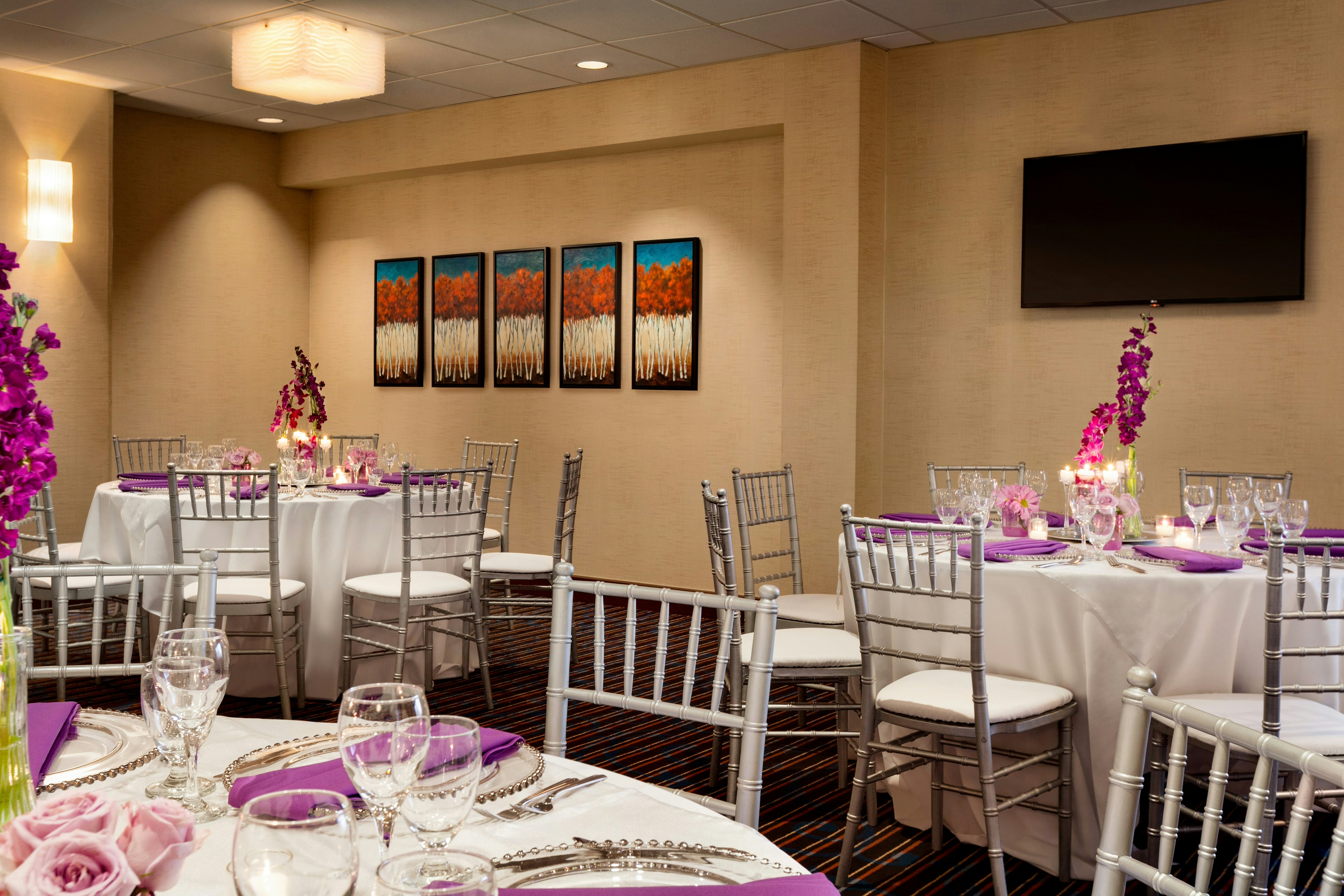 Embassy Suites by Hilton Santa Clara Silicon Valley 40/45