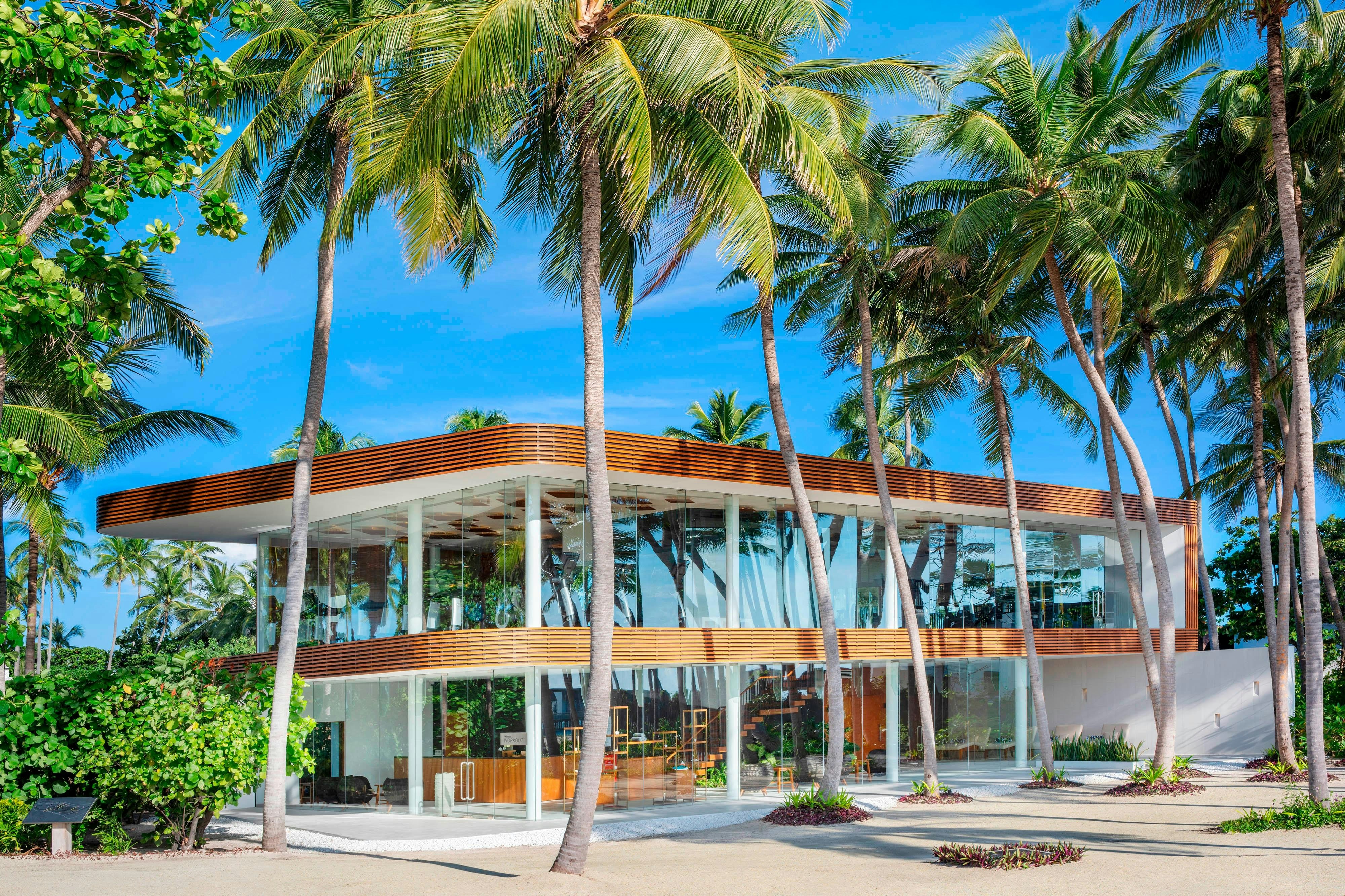 The Westin Maldives Miriandhoo Resort 10/147