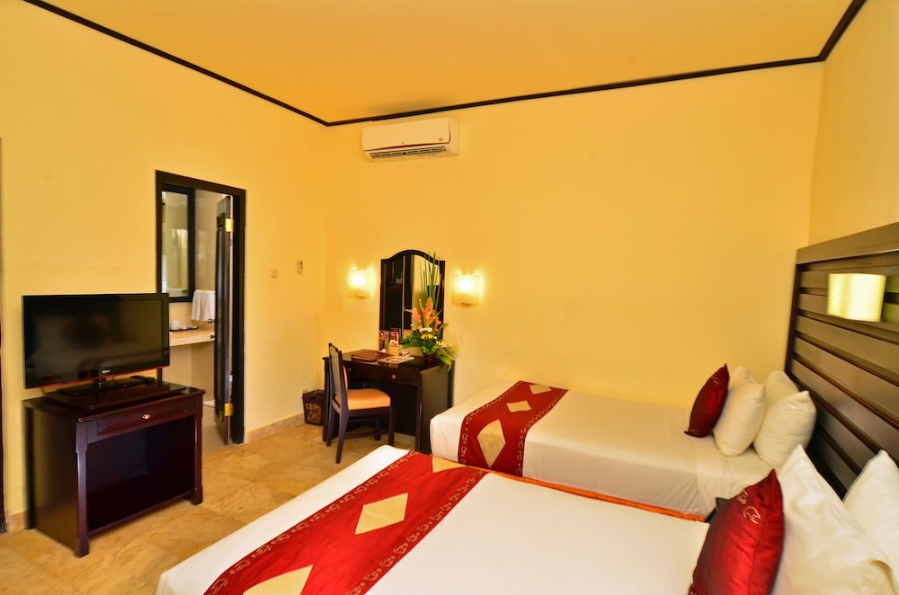 Inna Sindhu Beach Hotel and Resort 23/64