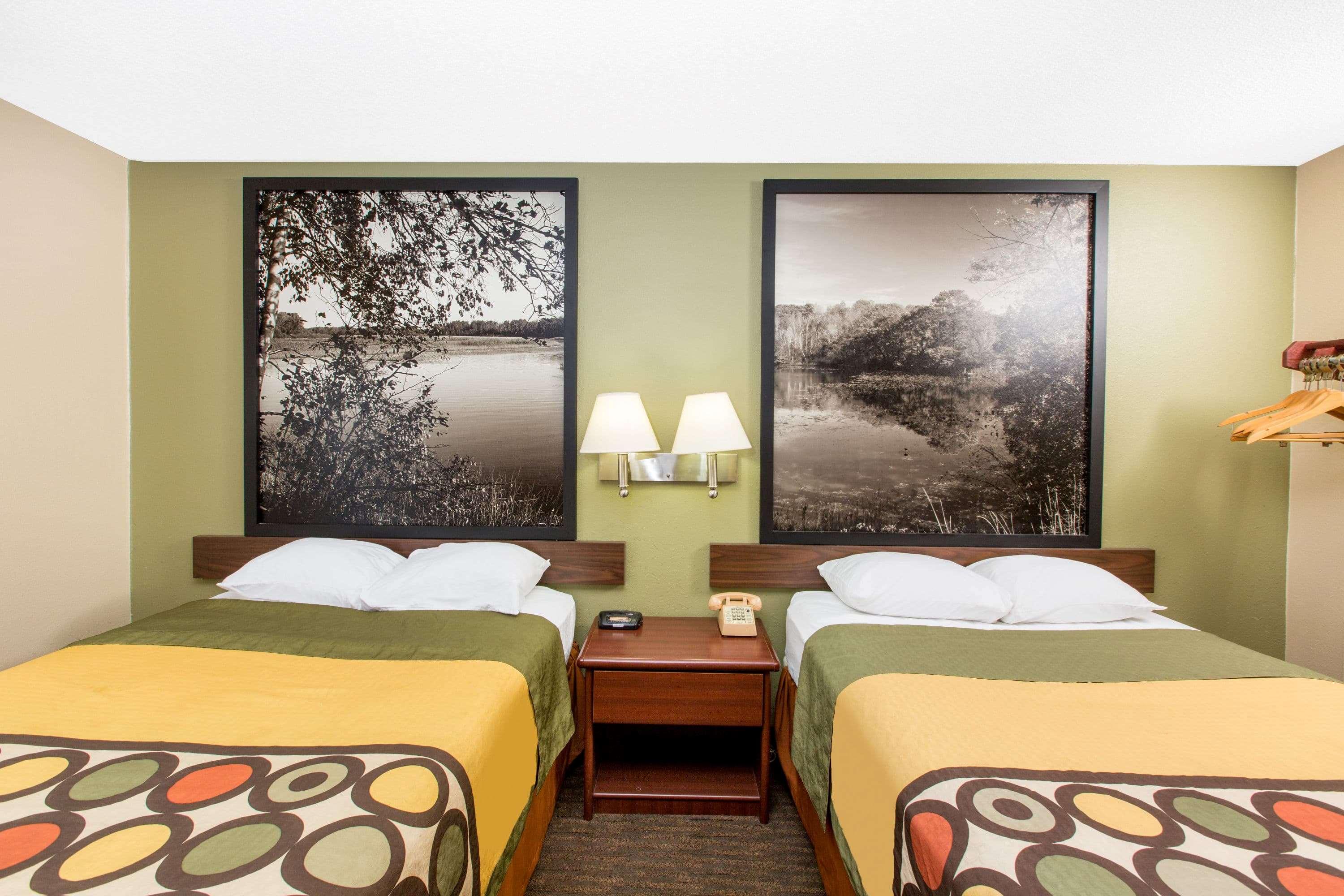 Super 8 By Wyndham Fairmont Mn 9/15