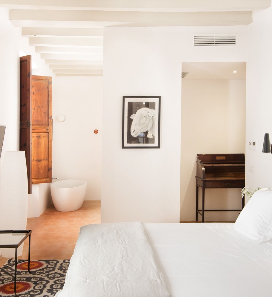 Canavall Hotel Y Apartamentos 10/50