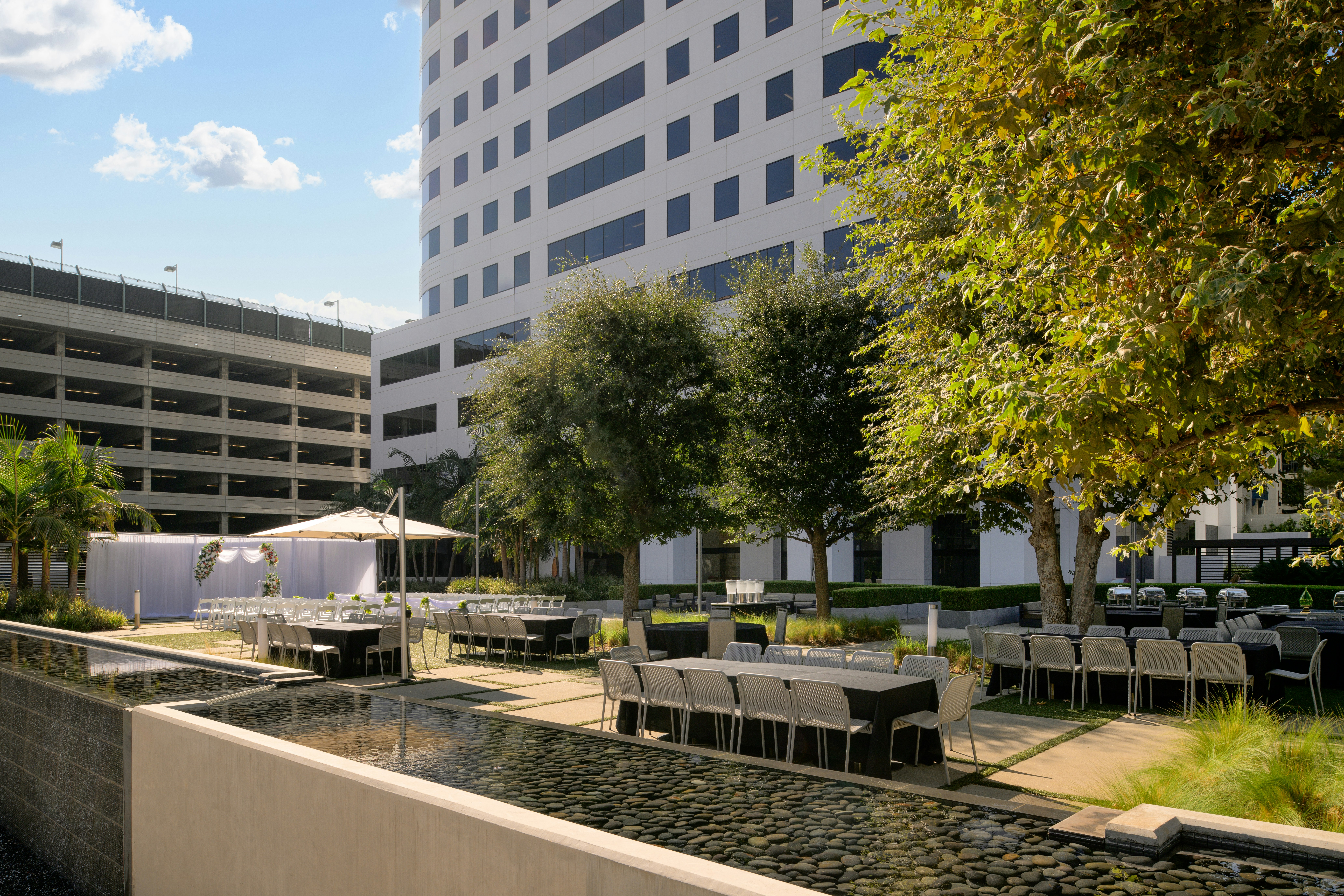 Hilton Woodland Hills Los Angeles 65/67