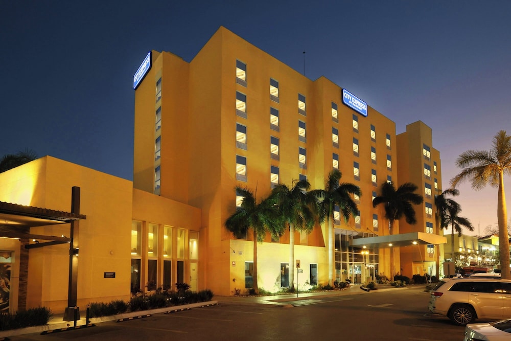 City Express by Marriott Tampico 6/65