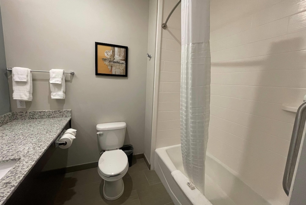 Hawthorn Extended Stay by Wyndham Sulphur (Lake Charles) 38/38