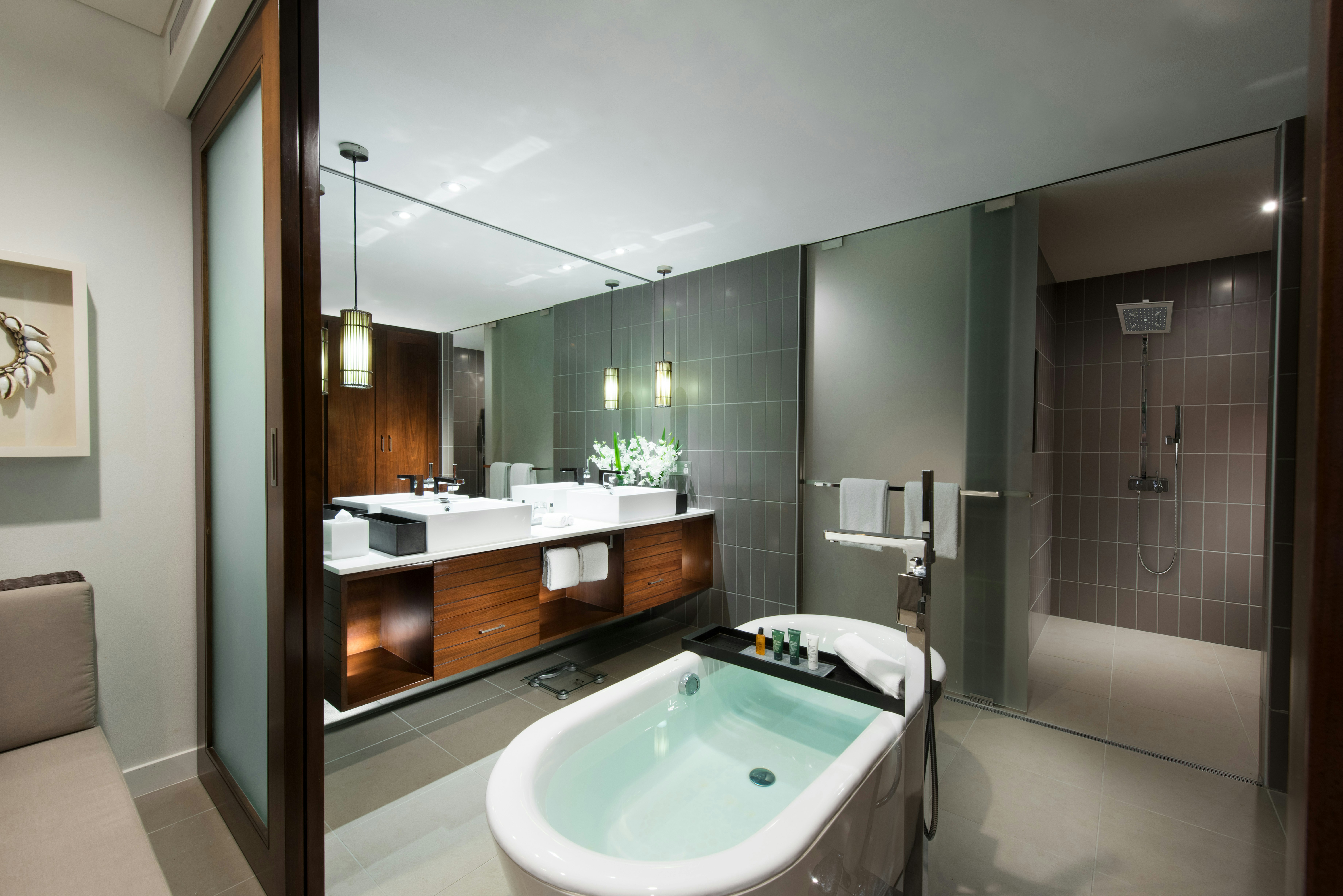 Central, Resort, Guest Room