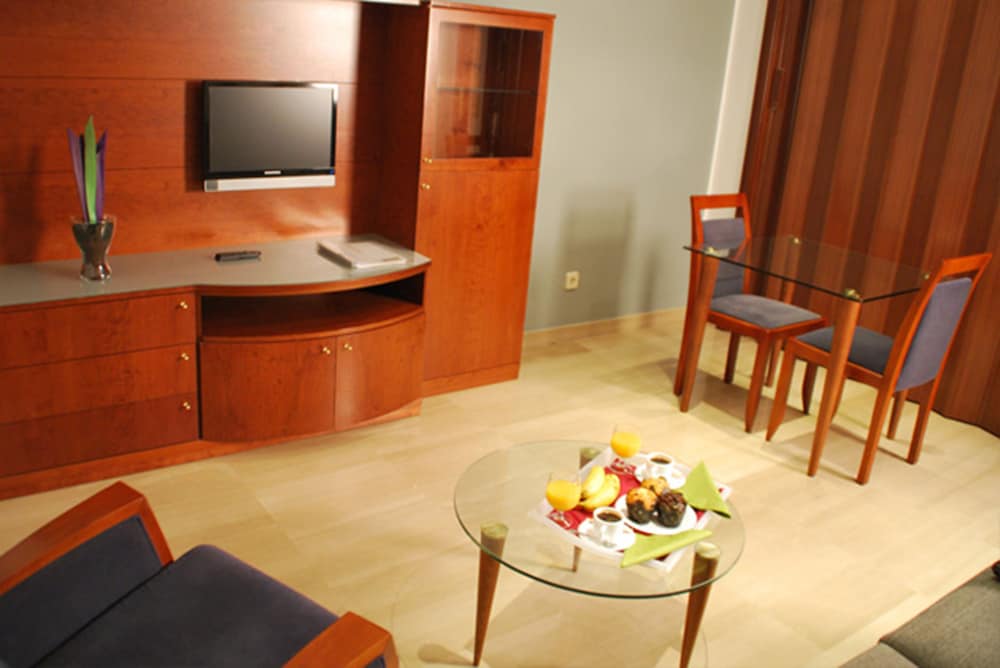 Aparthotel Napols 6/43