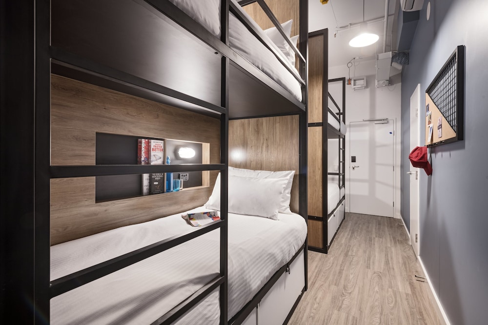 Hostel G 16/40