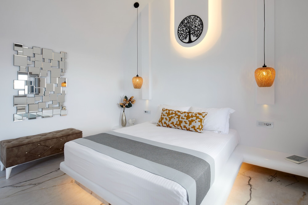 Allure Breeze Suites 9/79