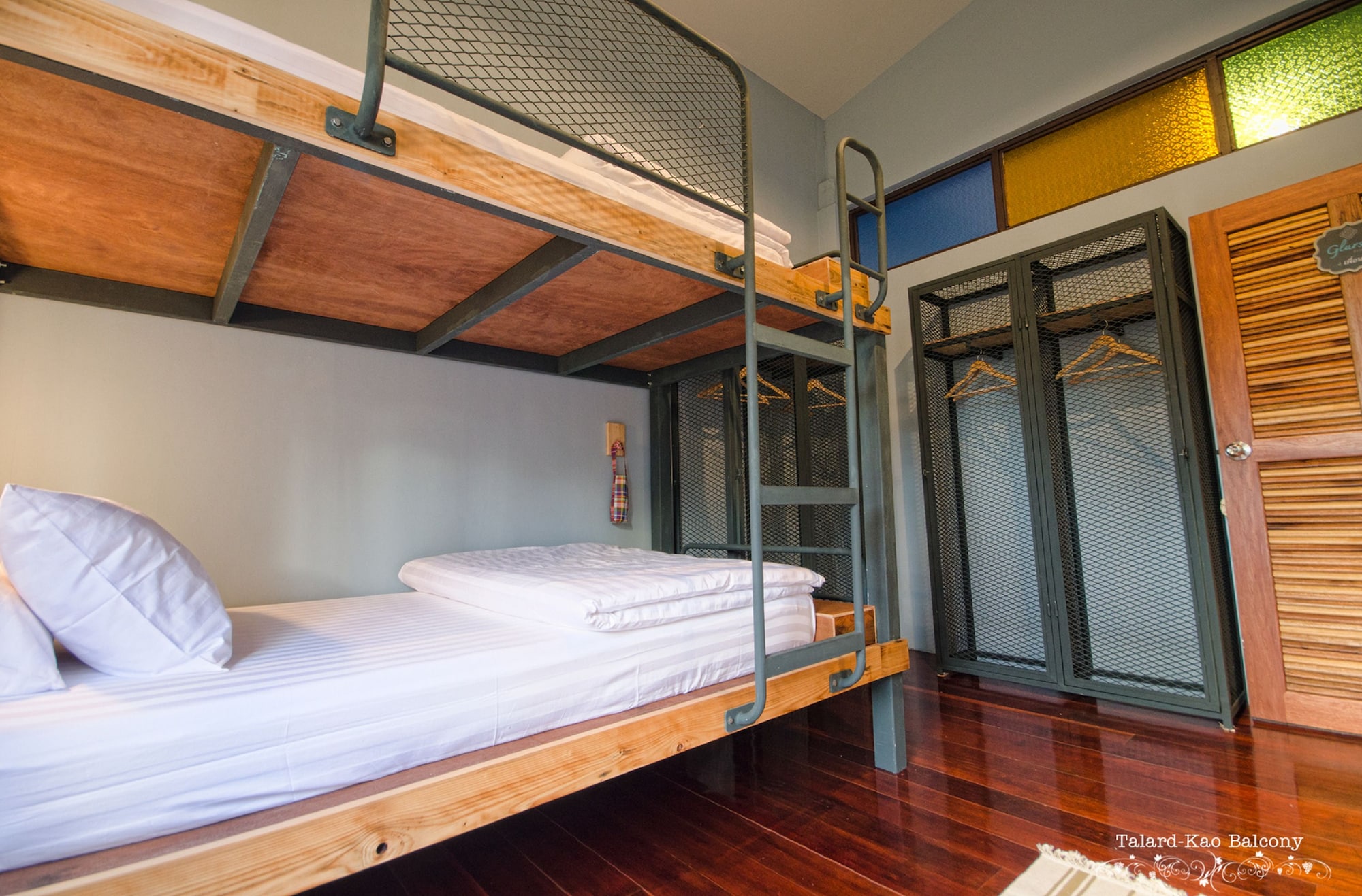 MIXED DORM