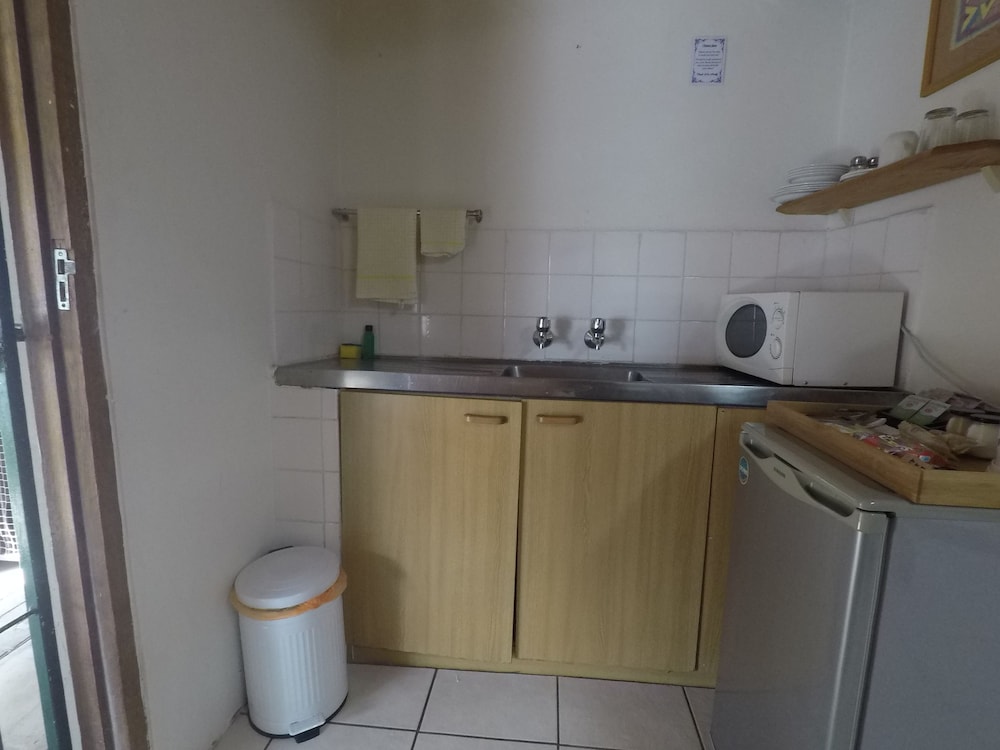 Selborne Bed And Breakfast 49/50