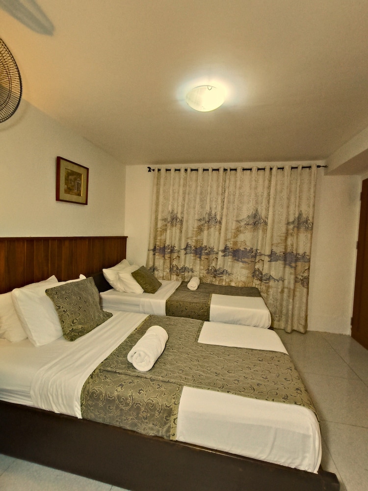 SUPERIOR, TWIN BEDS