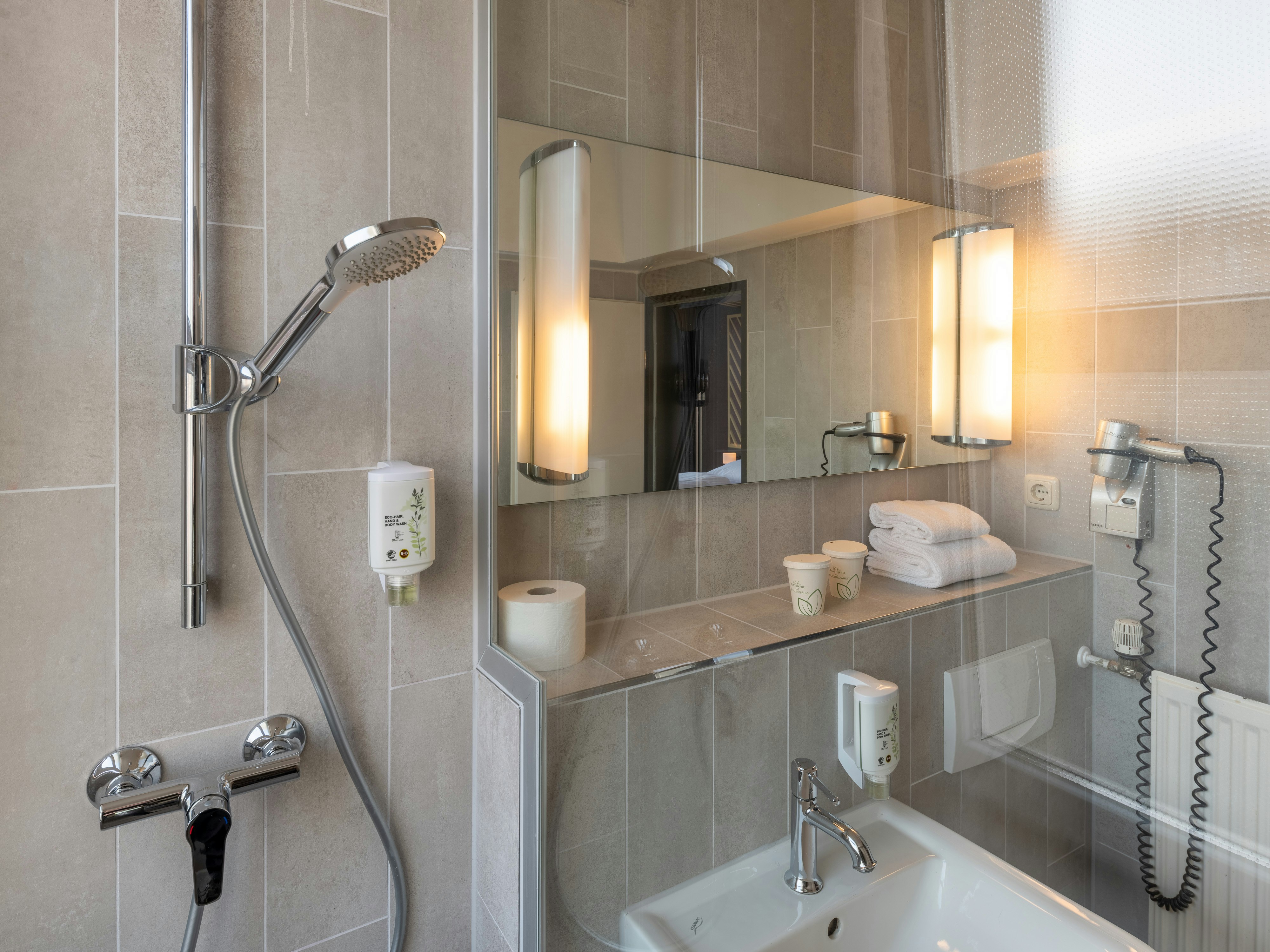 B&B HOTEL Aachen City-Ost 36/36