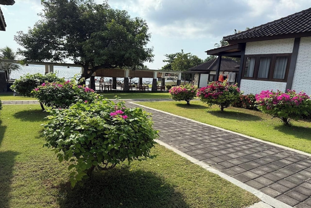 Hi Blue Bali Melasti Resort by ZUZU 44/49